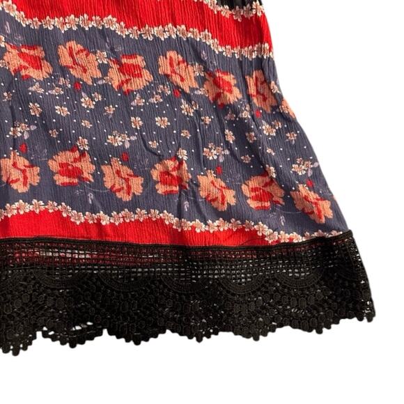 Free World Navy Blue & Red Floral Boho Tank Blouse - Picture 2 of 4